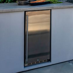 Summerset 15" Outdoor Rated Refrigerator