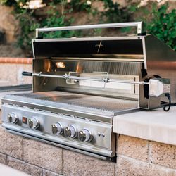 Summerset TRL Deluxe Built-In Gas Grill - 44"