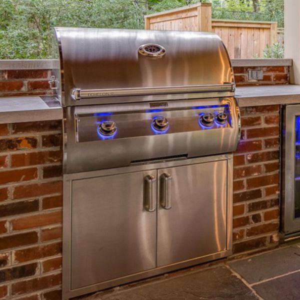 Fire Magic Echelon E660i Built-In Gas Grill with Analog Thermometer - 30"