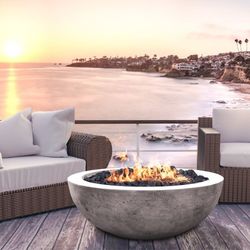 Prism Hardscapes Moderno IV Gas Fire Pit Table