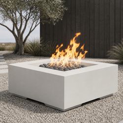 M&ouml;bius Encinitas Square Concrete Gas Fire Pit - 36"