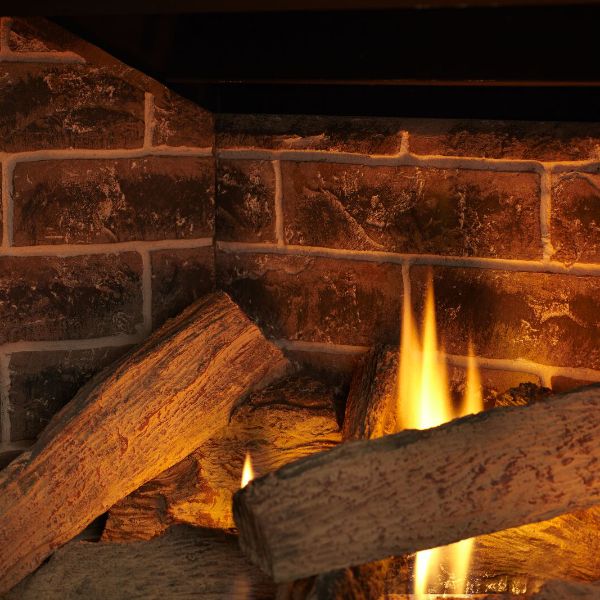 Majestic Quartz Direct Vent Gas Fireplace - 32"