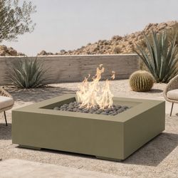 M&ouml;bius Encinitas Square Concrete Gas Fire Pit - 46"