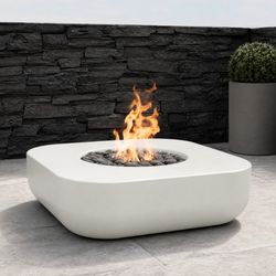 M&ouml;bius Montecito Square Concrete Gas Fire Pit - 36"