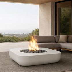 M&ouml;bius Montecito Square Concrete Gas Fire Pit - 46"